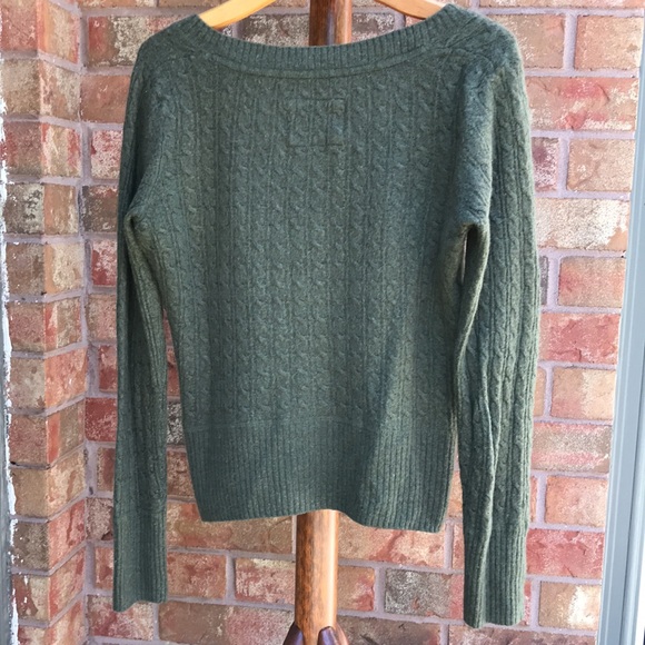 Label of Graded Goods by H&M - Cabel Knit Sweater - Picture 5 of 5